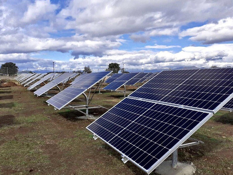Grécia iniciará a terceira rodada de licitações de projetos eólicos e solares em maio